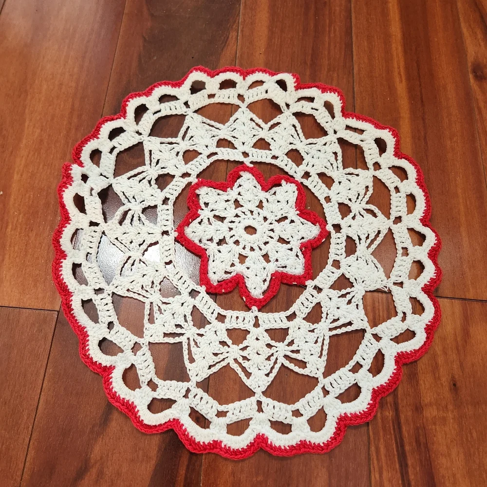Vintage pair of White and Red Snowflake Flower Doilies